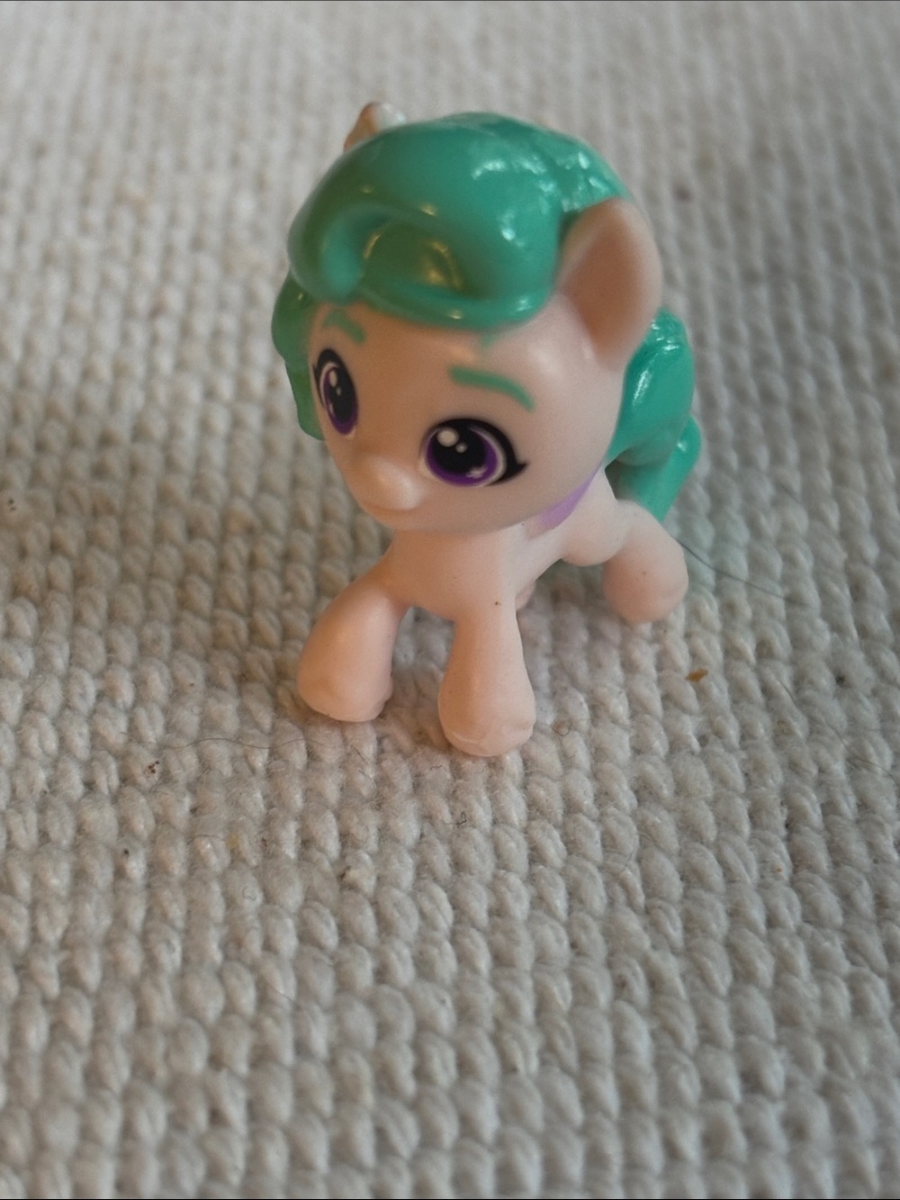 Shutter Snap from the My Little Pony Mini World Magic line